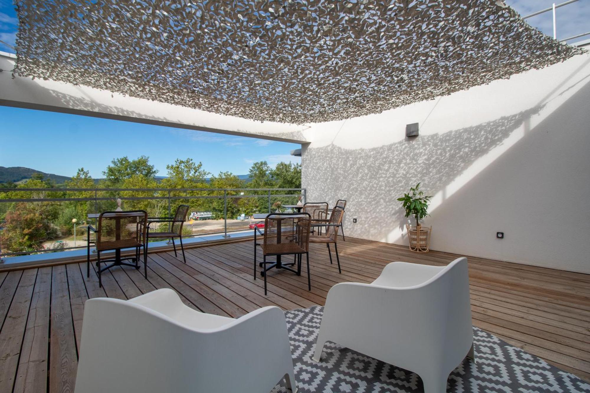 Shana Hotel & Residence 샤나 외부 사진